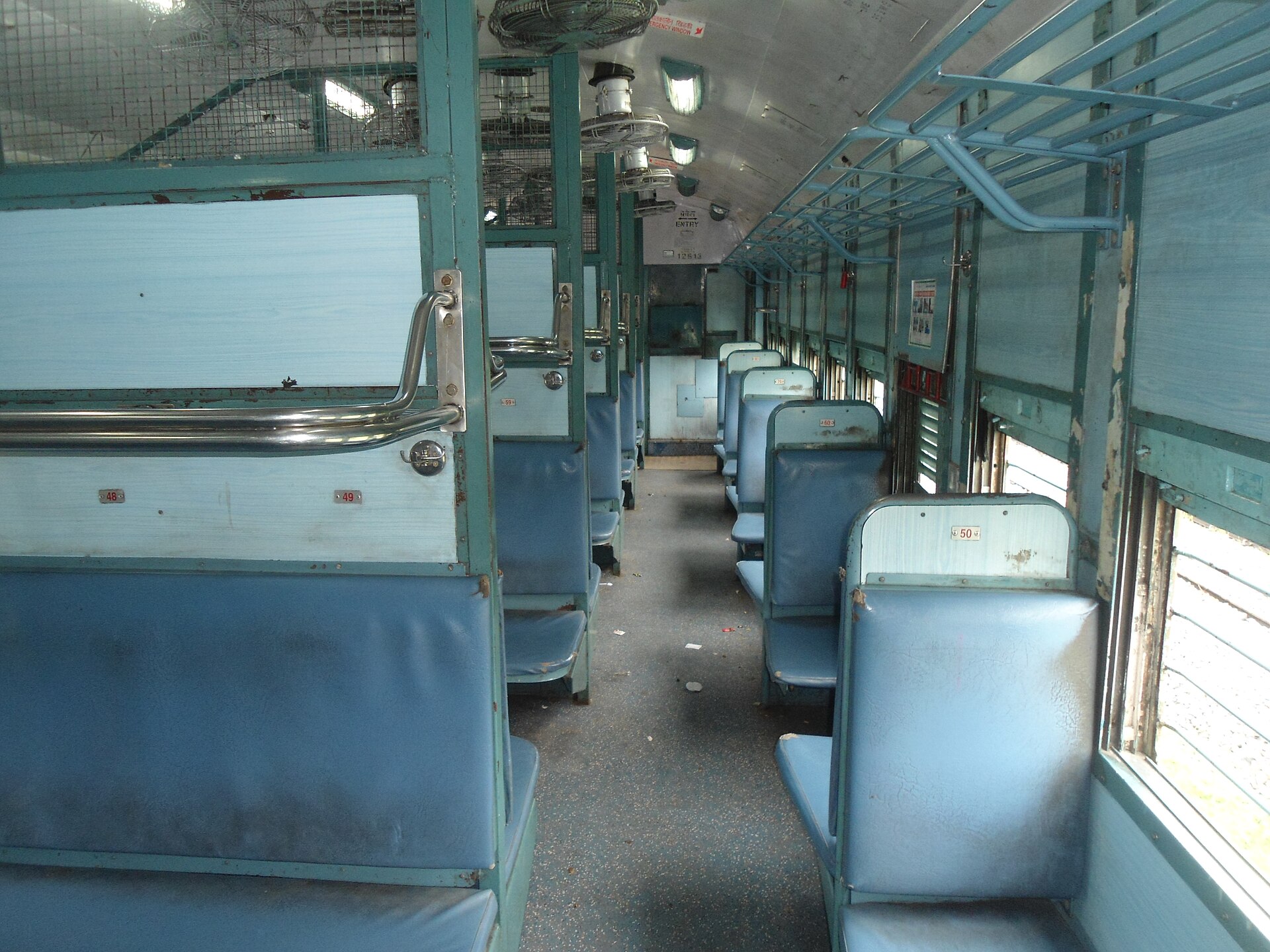 Interior de un tren de pasajeros